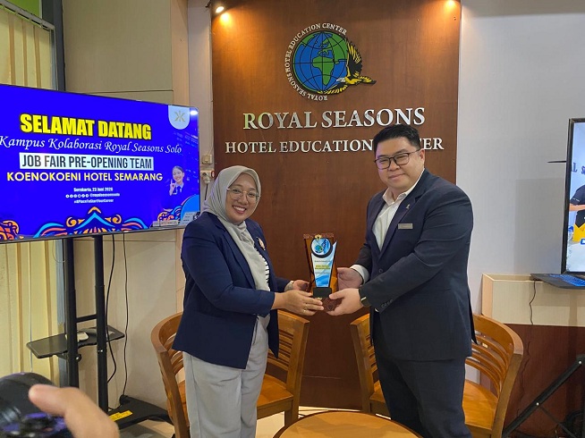 272 Pelamar Serbu Walk Interview Royal Seasons Solo-KoenoKoeni Hotel Semarang